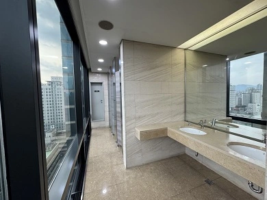 강남사무실임대 금강타워 화장실 이미지