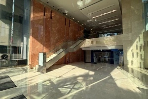 신사동 제이타워 사무실 로비